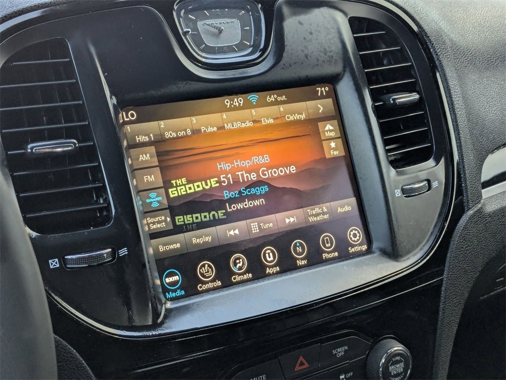 Thumbnail: 2023 Chrysler 300 - 22