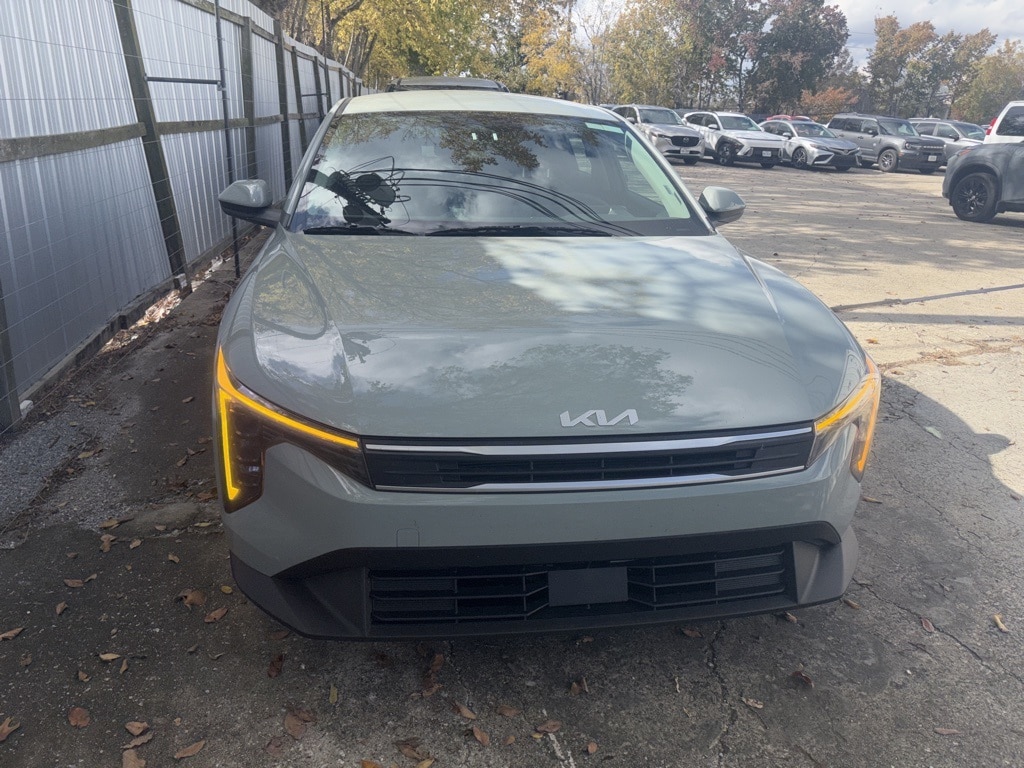 Certified 2025 Kia K4 LXS Sedan