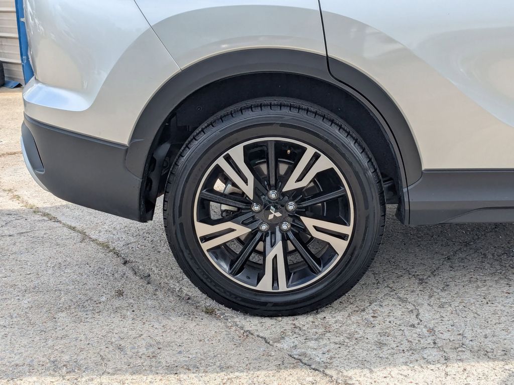 Thumbnail: 2025 Mitsubishi Eclipse Cross - 28