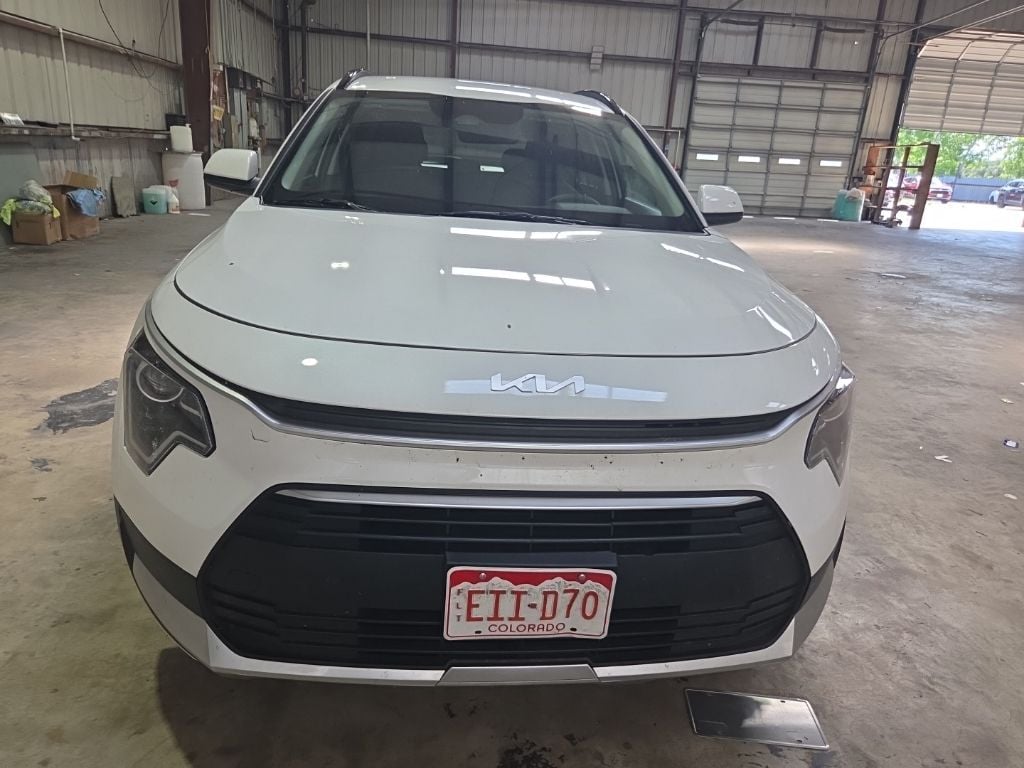 Thumbnail: 2025 Kia Niro - 7