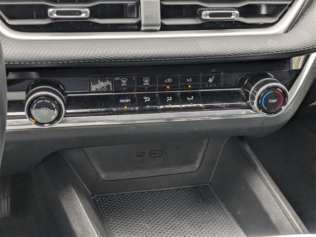 Thumbnail: 2025 Chevrolet Equinox - 19