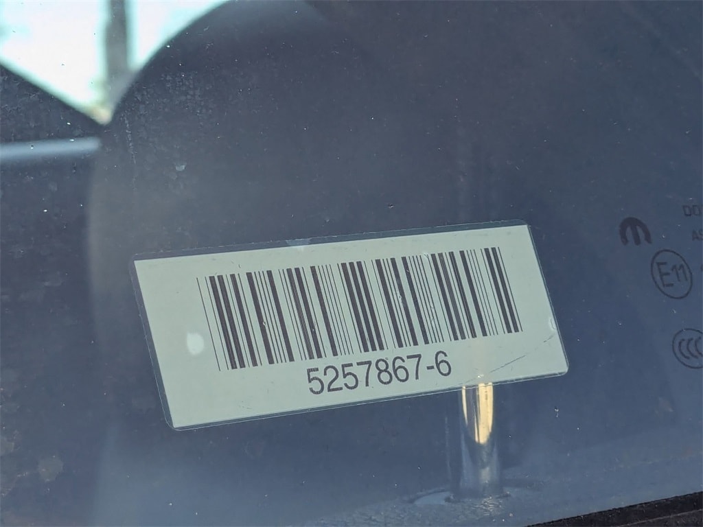 Thumbnail: 2023 Chrysler 300 - 9