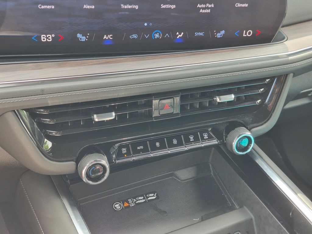 Thumbnail: 2025 Chevrolet Tahoe - 21