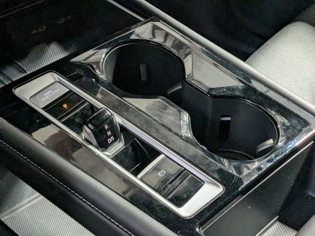 Thumbnail: 2025 Volkswagen Atlas - 17