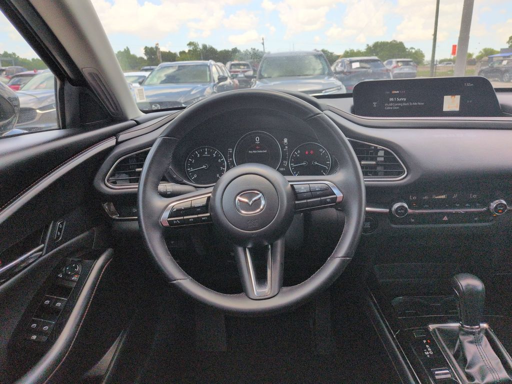 2025 Mazda CX-30 Carbon Edition - Photo 22