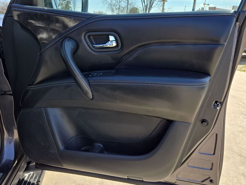 Thumbnail: 2024 INFINITI QX80 - 36