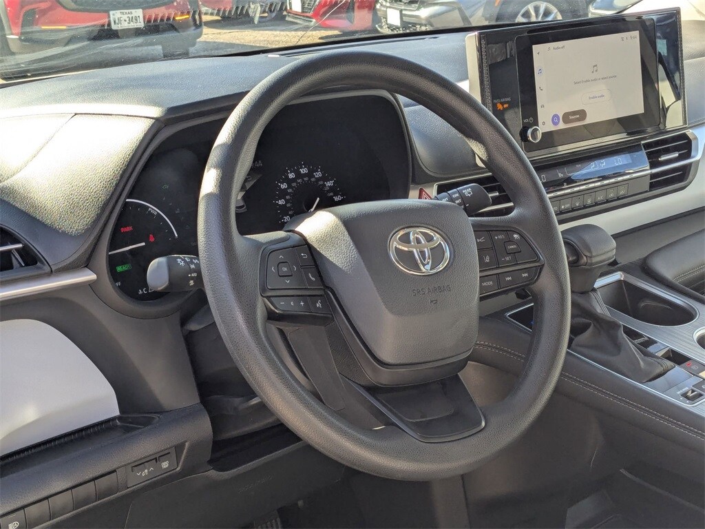 Thumbnail: 2025 Toyota Sienna - 12