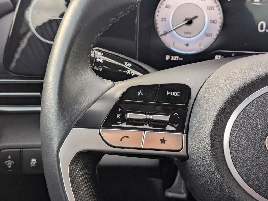 Thumbnail: 2025 Hyundai Elantra - 16