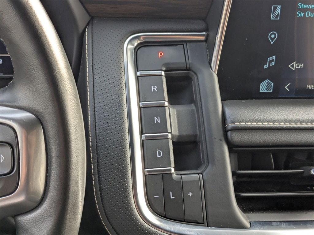 Thumbnail: 2023 Chevrolet Tahoe - 17