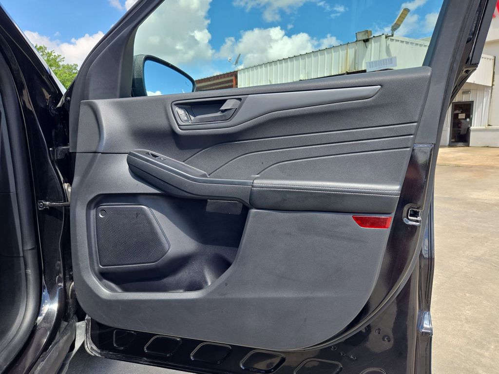 Thumbnail: 2025 Ford Escape - 29