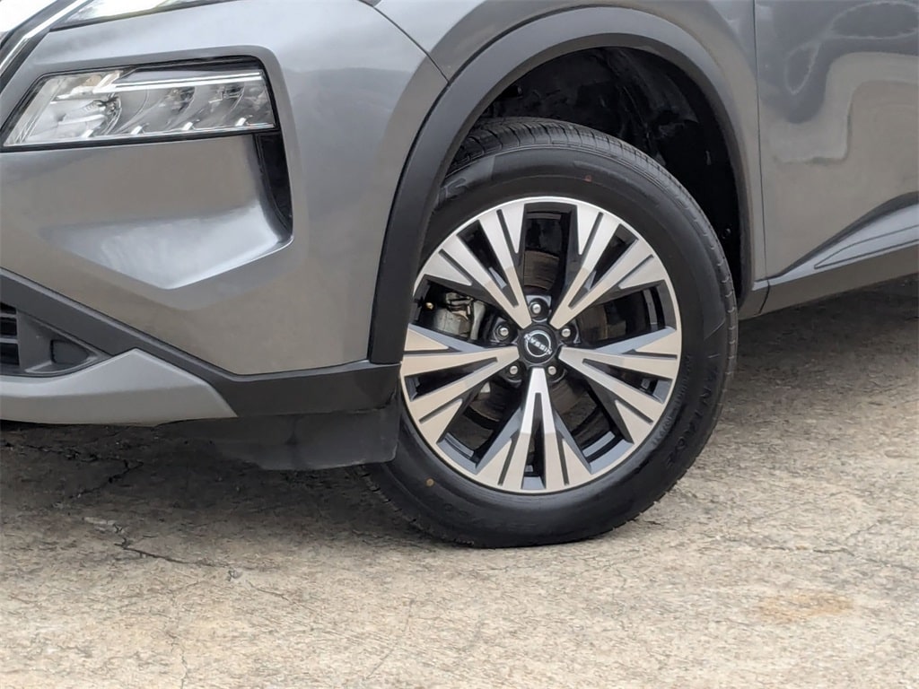 Thumbnail: 2023 Nissan Rogue - 32