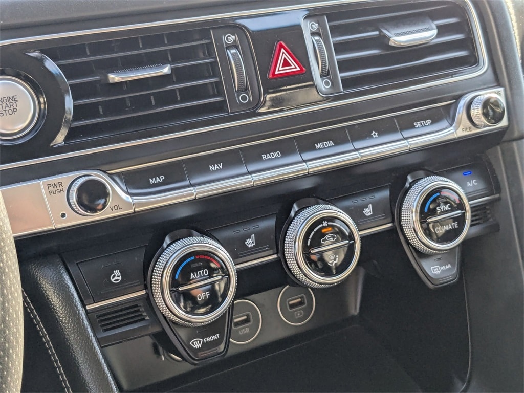 Thumbnail: 2023 Genesis G70 - 22