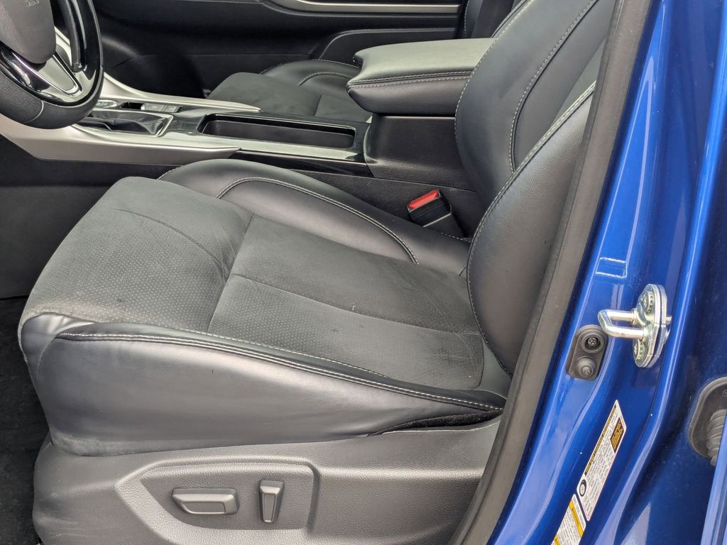 Thumbnail: 2025 Mitsubishi Eclipse Cross - 22