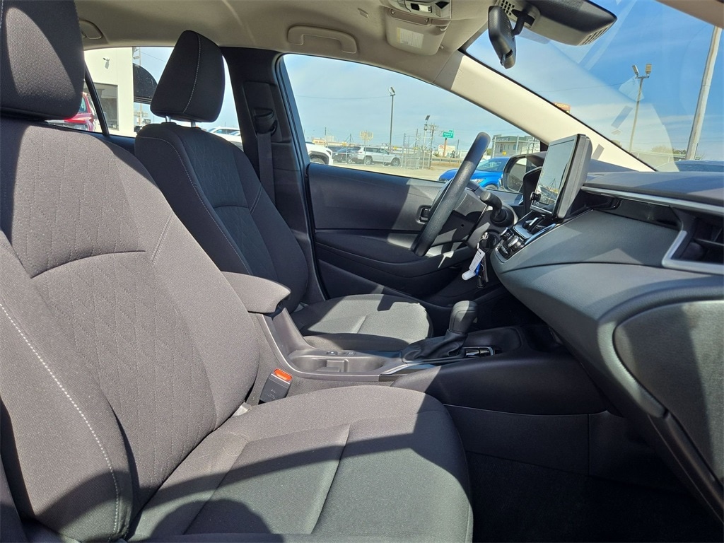 Thumbnail: 2025 Toyota Corolla - 30