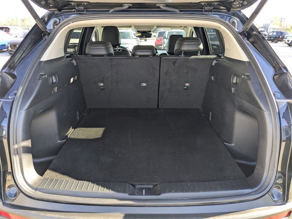 Thumbnail: 2025 Mazda CX-50 - 28