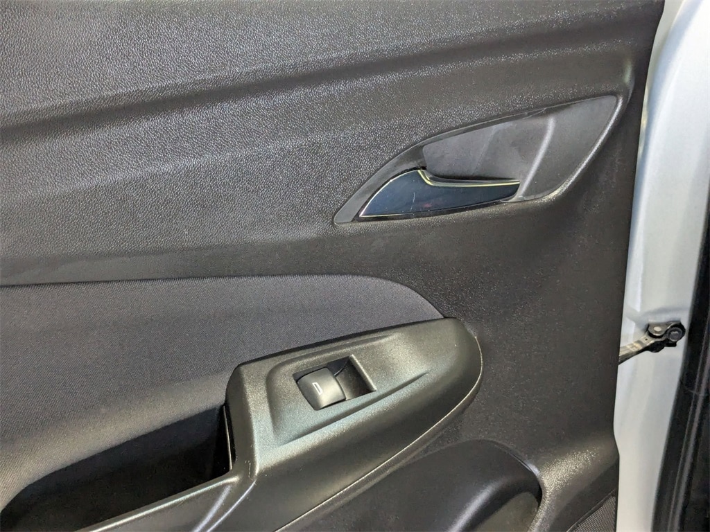 Thumbnail: 2023 Chevrolet Bolt EUV - 25