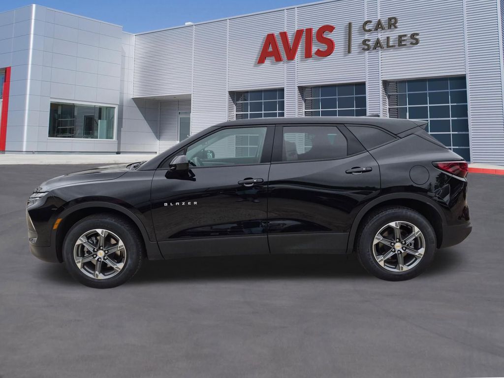 Thumbnail: 2025 Chevrolet Blazer - 10