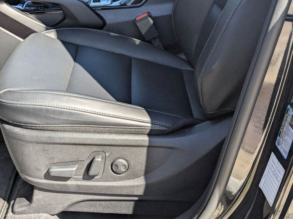 Thumbnail: 2025 Kia Telluride - 22