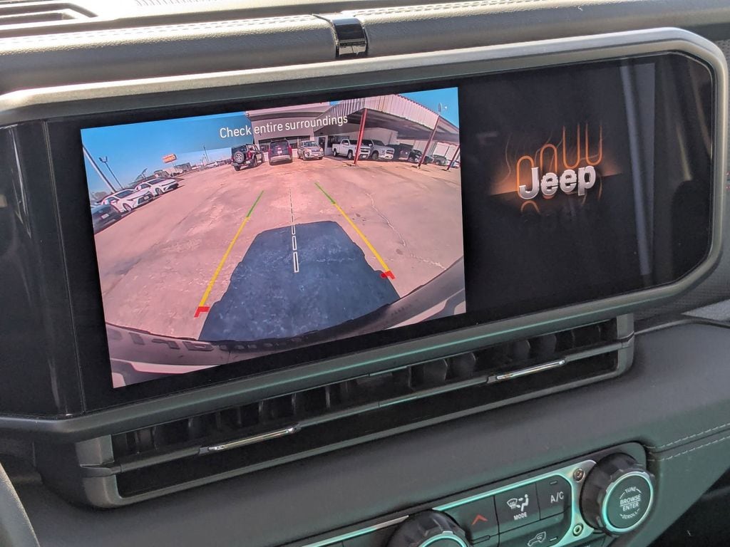 Thumbnail: 2025 Jeep Wrangler - 21