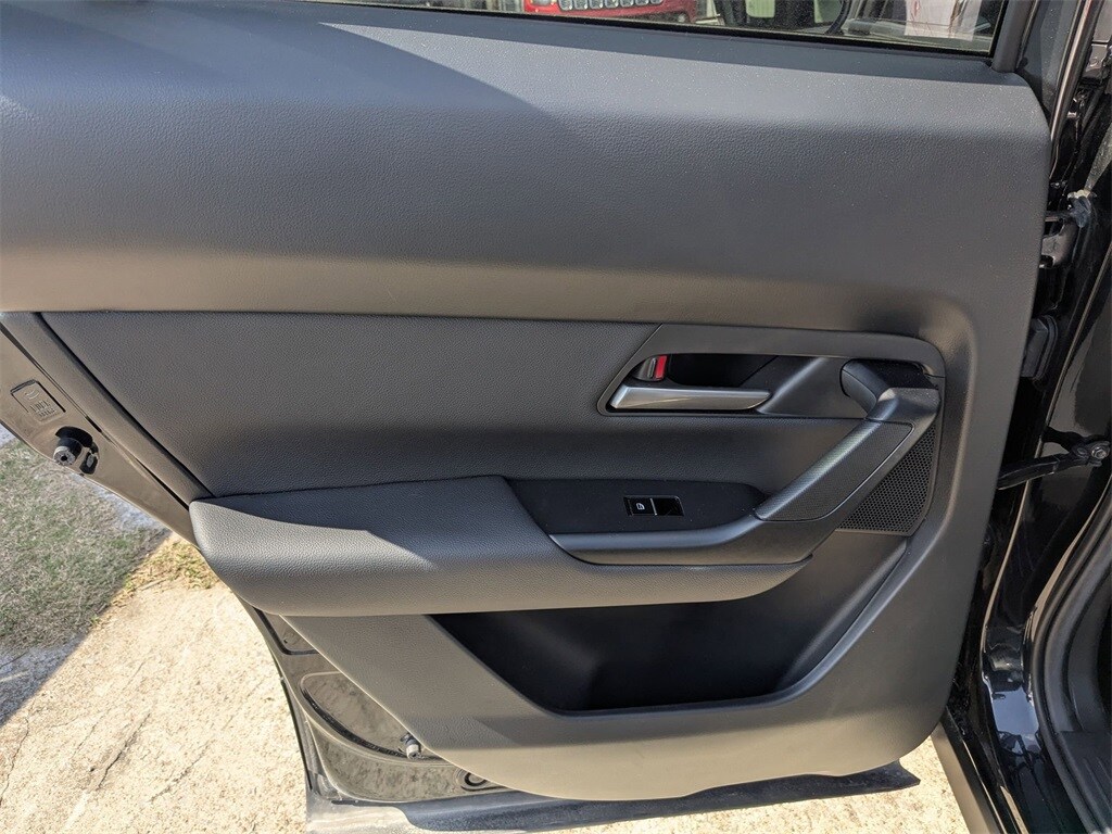 Thumbnail: 2025 Mazda CX-50 - 25