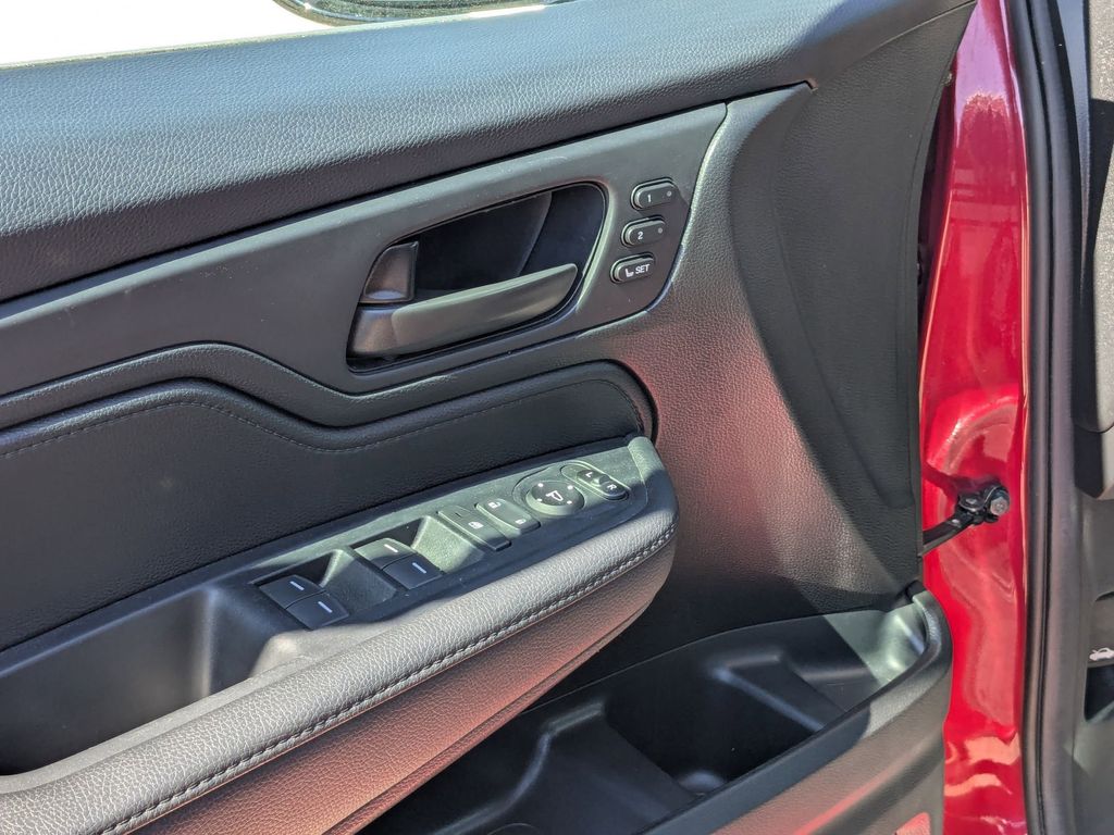 Thumbnail: 2025 Honda Odyssey - 13