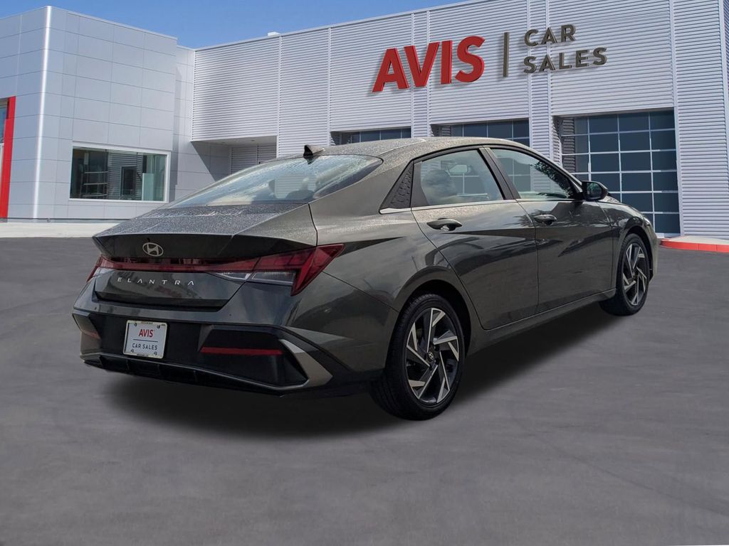 Thumbnail: 2025 Hyundai Elantra - 5