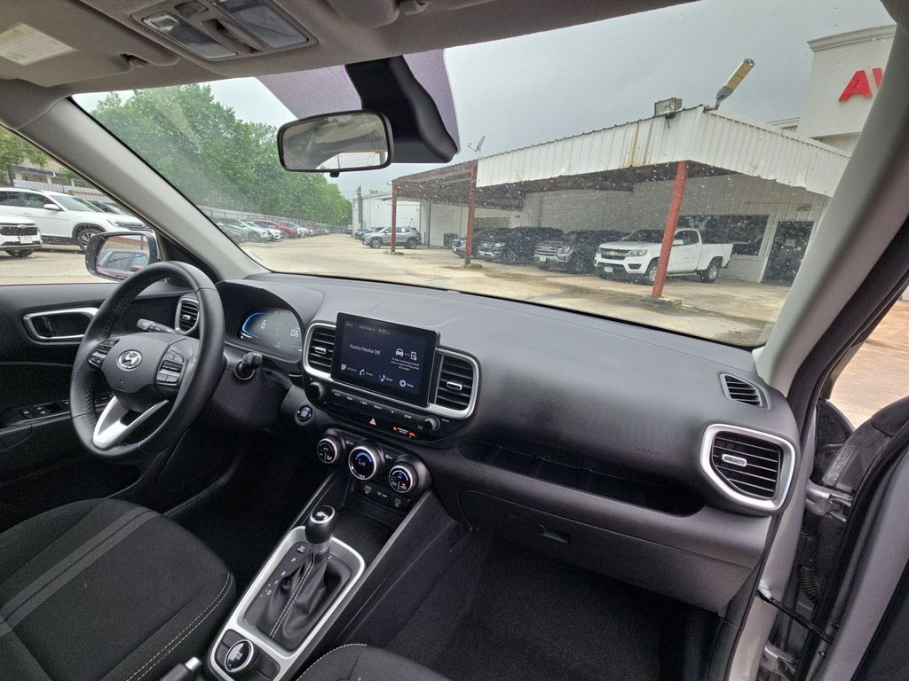 Thumbnail: 2025 Hyundai Venue - 30