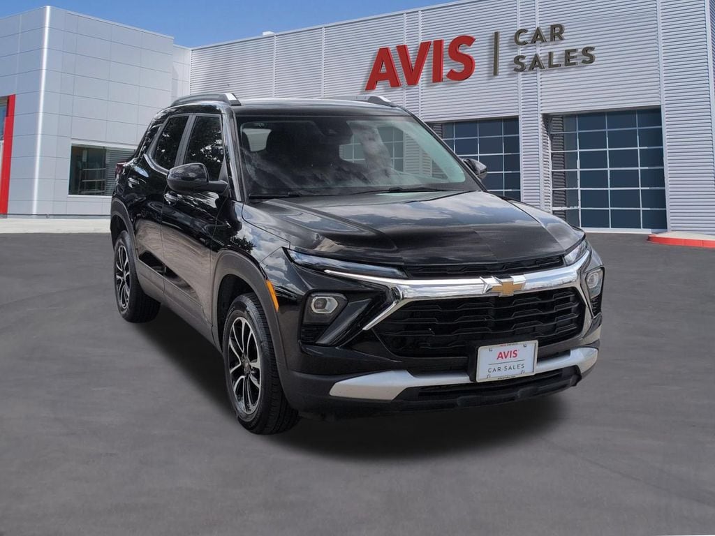 Thumbnail: 2025 Chevrolet TrailBlazer - 3