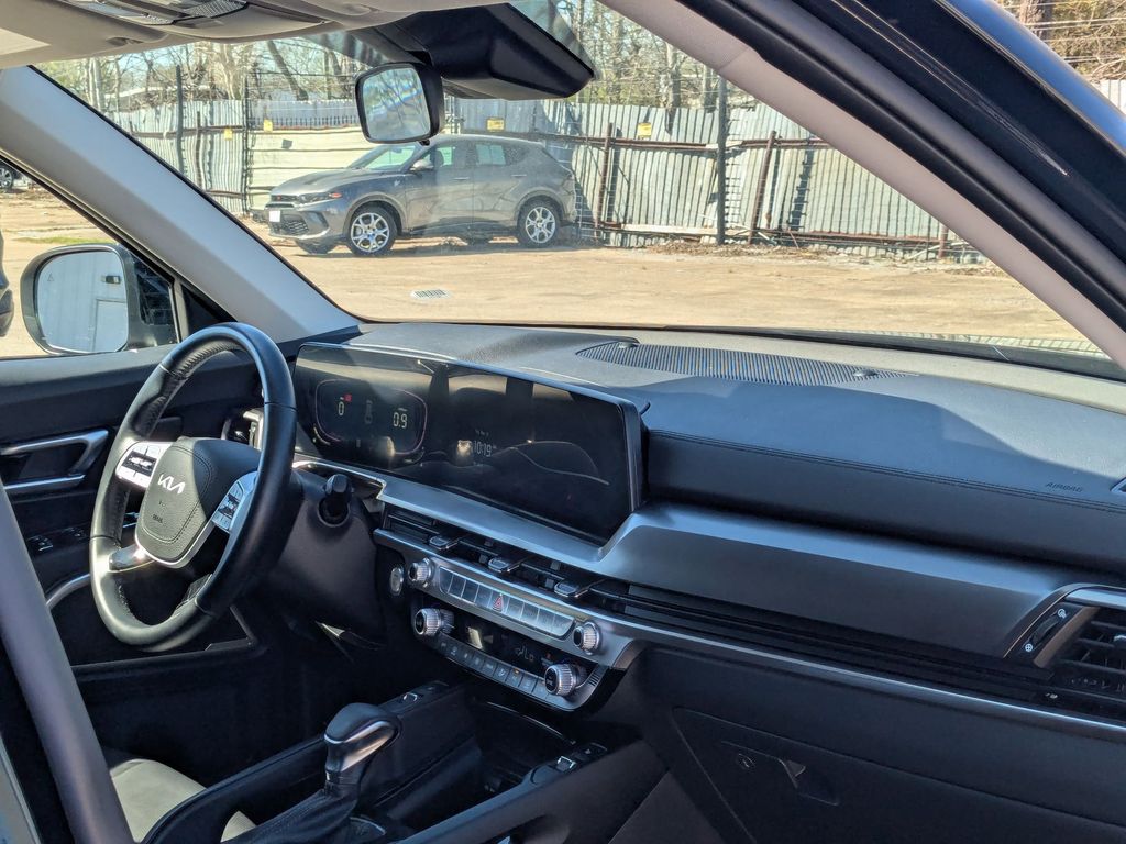 Thumbnail: 2025 Kia Telluride - 32