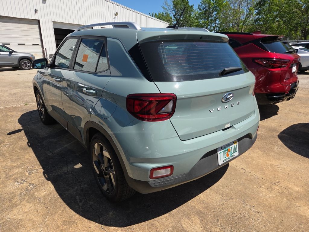 Thumbnail: 2025 Hyundai Venue - 9