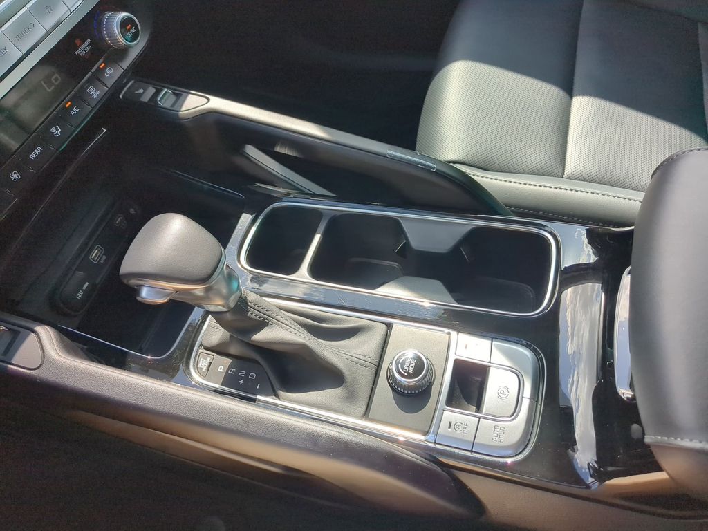 Thumbnail: 2025 Kia Telluride - 24