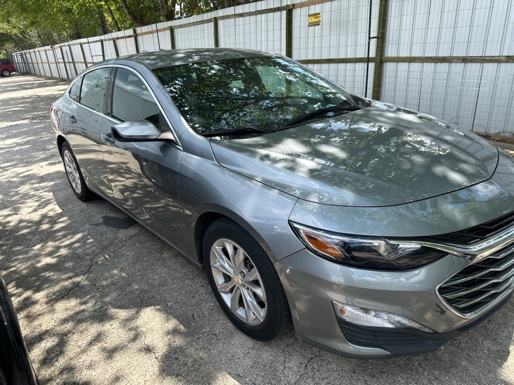Thumbnail: 2023 Chevrolet Malibu - 3