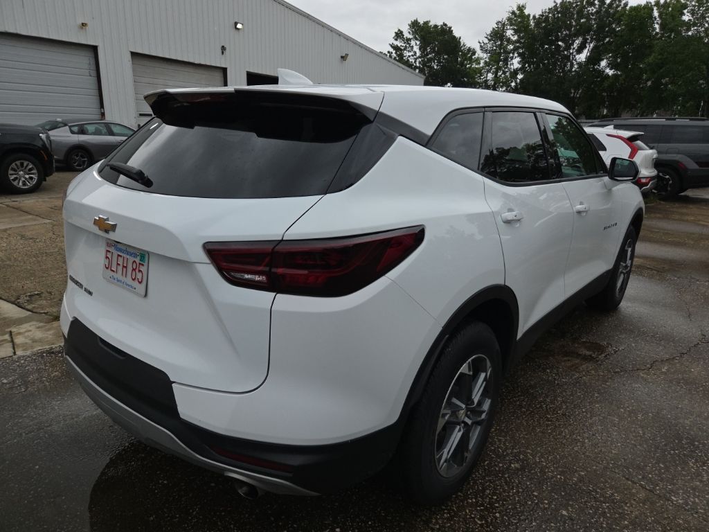 Thumbnail: 2025 Chevrolet Blazer - 9