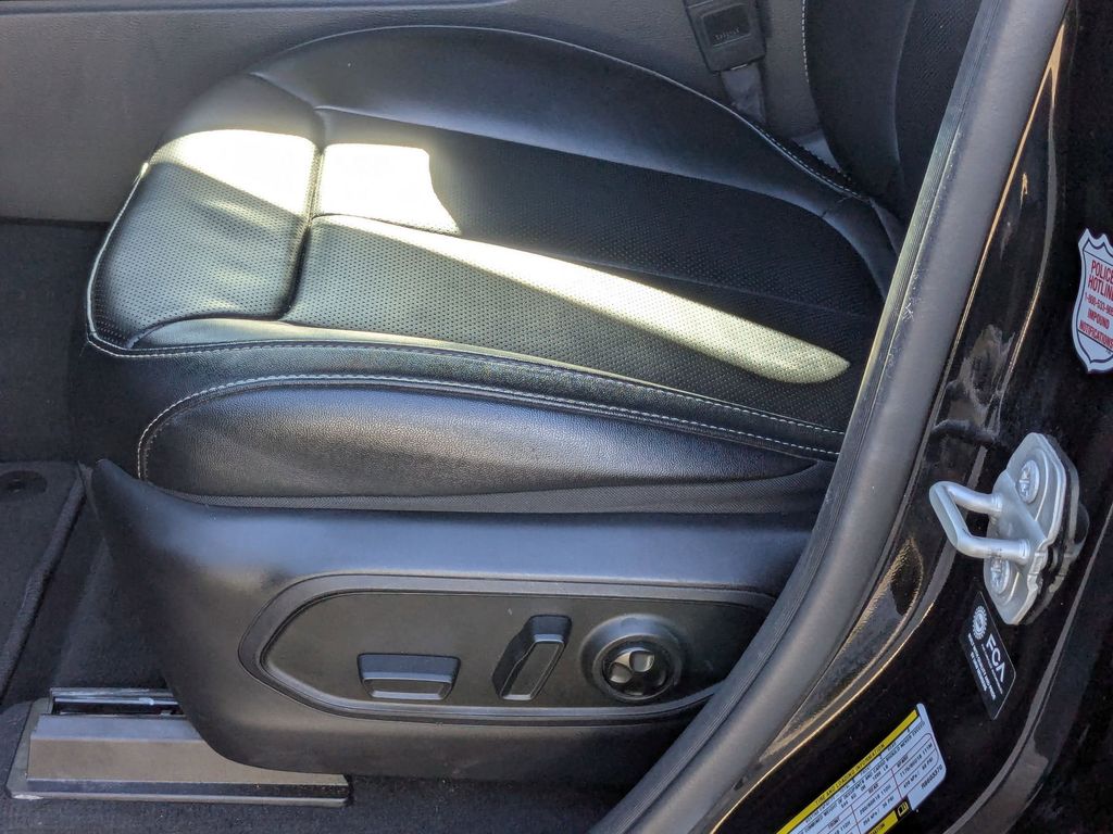 Thumbnail: 2024 Jeep Grand Cherokee L - 22