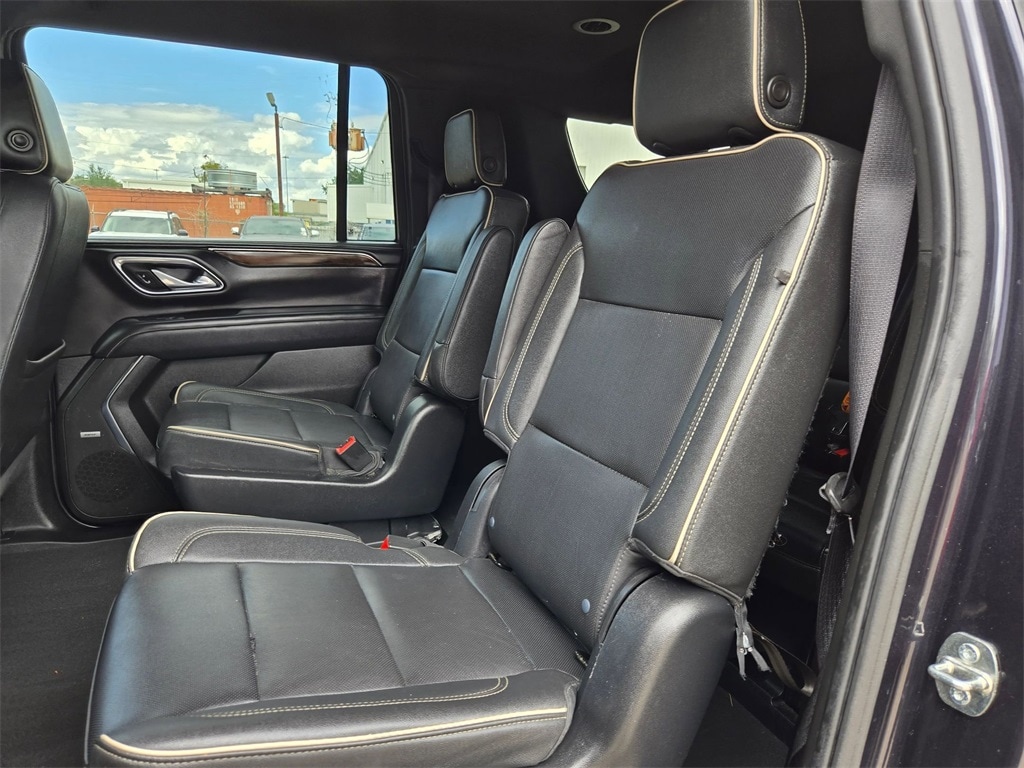 Thumbnail: 2023 Chevrolet Suburban - 21
