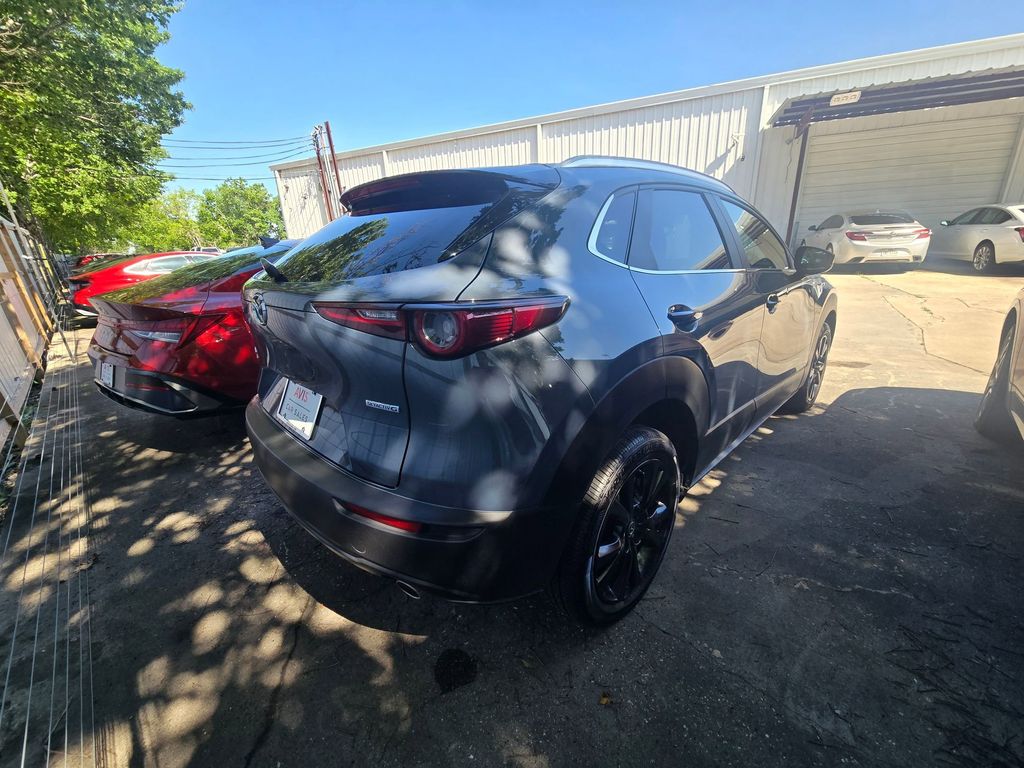 Thumbnail: 2025 Mazda CX-30 - 4