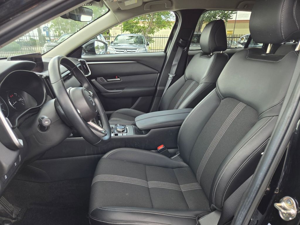 Thumbnail: 2025 Mazda CX-50 - 24