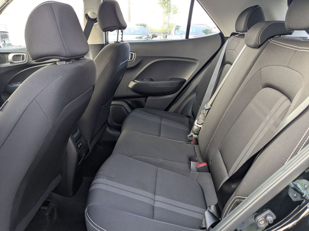 Thumbnail: 2025 Hyundai Venue - 25