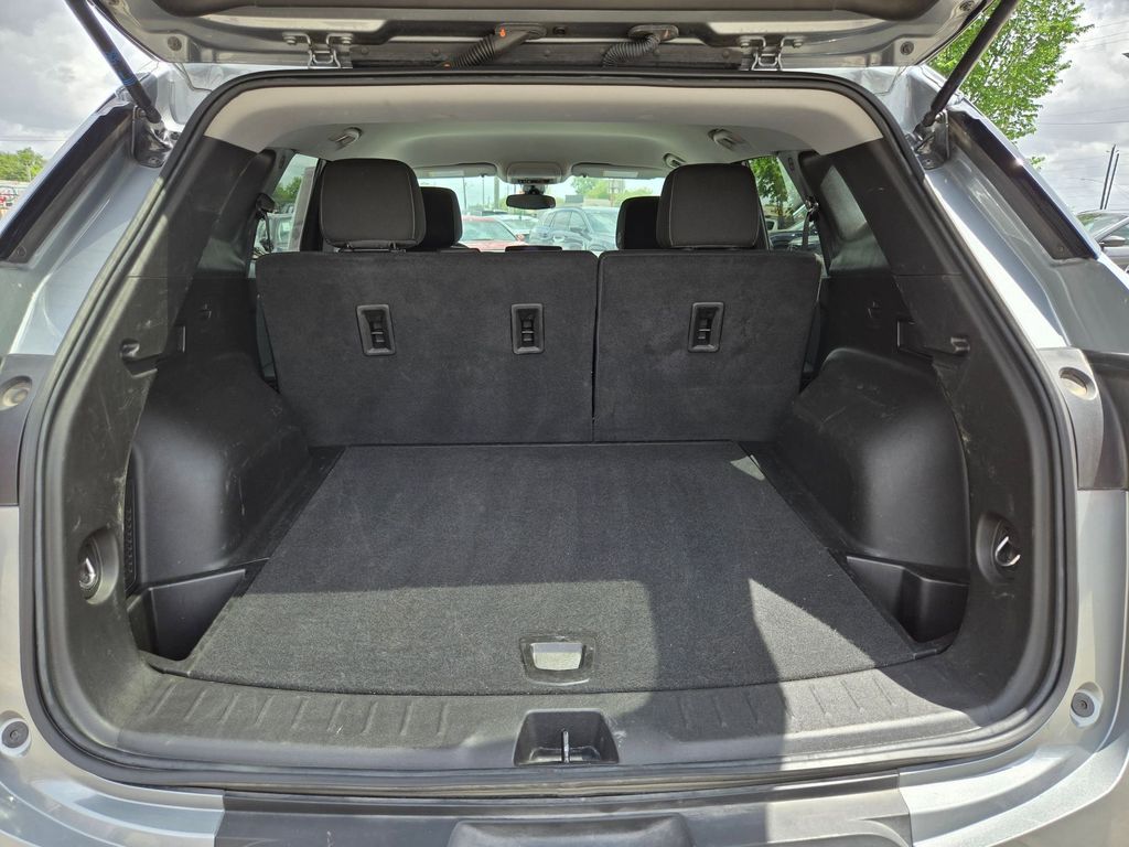 Thumbnail: 2025 Chevrolet Blazer - 29