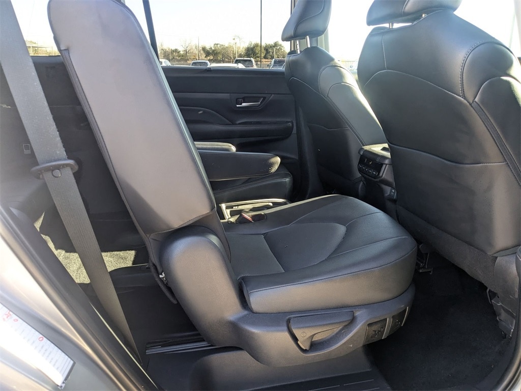 Thumbnail: 2025 Toyota Grand Highlander - 31