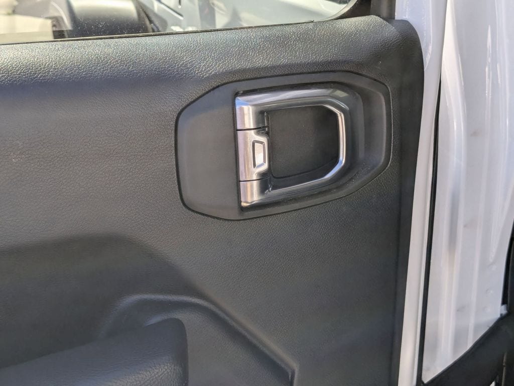 Thumbnail: 2025 Jeep Wrangler - 25