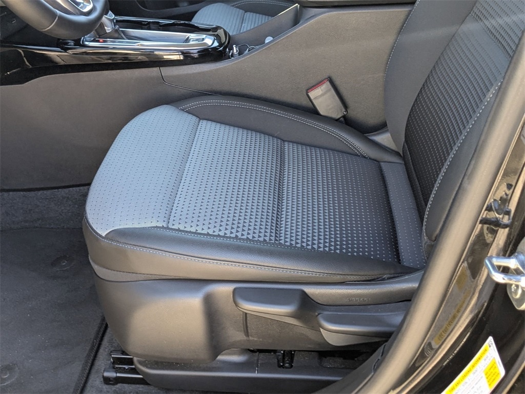 Thumbnail: 2025 Chevrolet Trax - 23