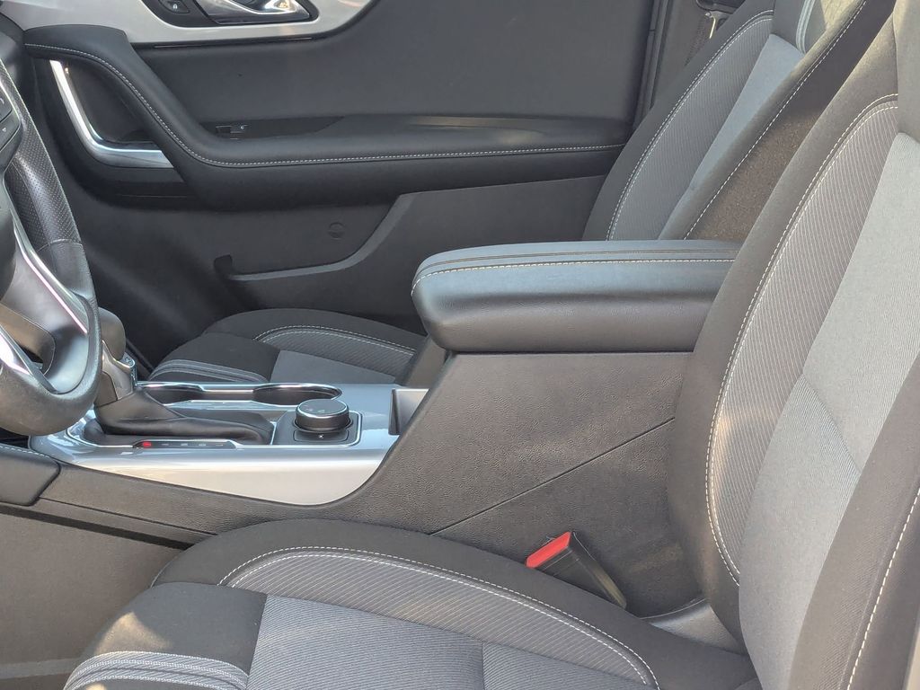 Thumbnail: 2025 Chevrolet Blazer - 22