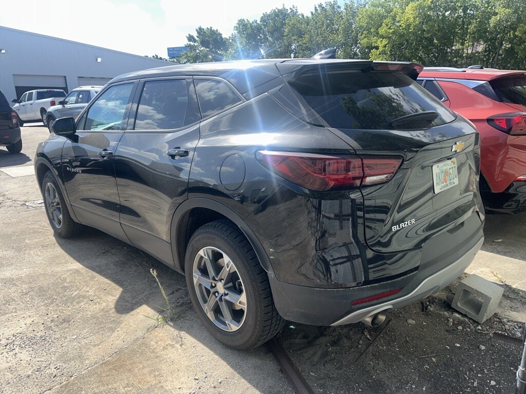 Thumbnail: 2023 Chevrolet Blazer - 5