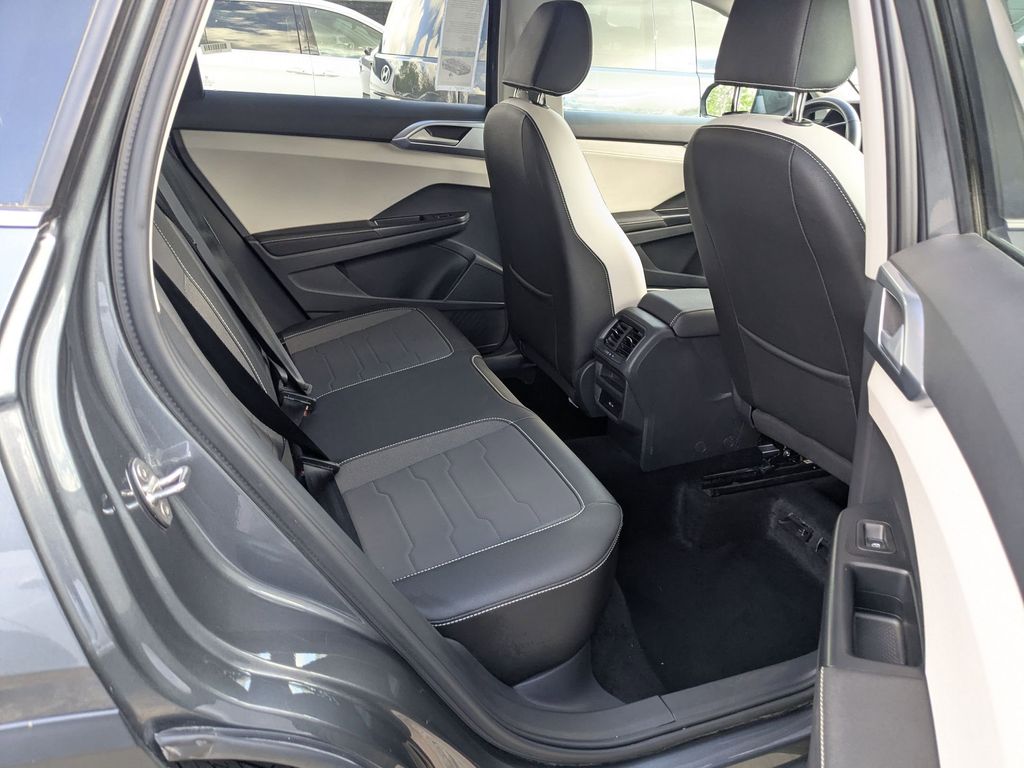 Thumbnail: 2025 Volkswagen Taos - 28