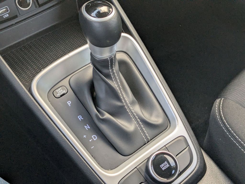 Thumbnail: 2025 Hyundai Venue - 17