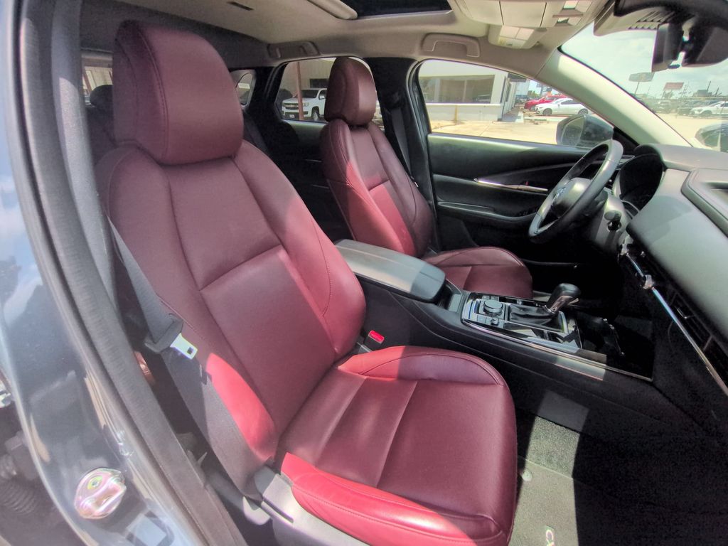 2025 Mazda CX-30 Carbon Edition - Photo 30