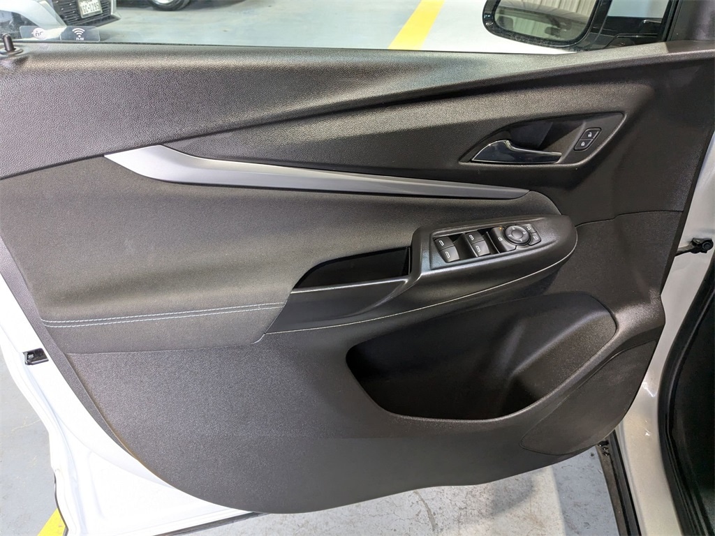 Thumbnail: 2023 Chevrolet Bolt EUV - 11