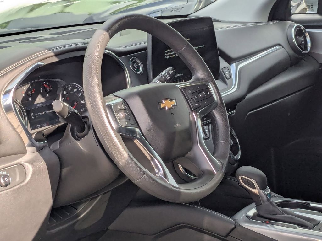 Thumbnail: 2025 Chevrolet Blazer - 14