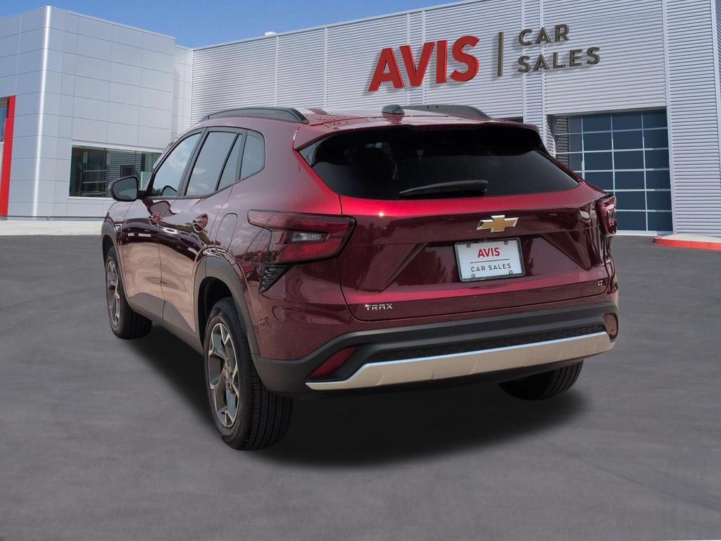 Thumbnail: 2025 Chevrolet Trax - 9